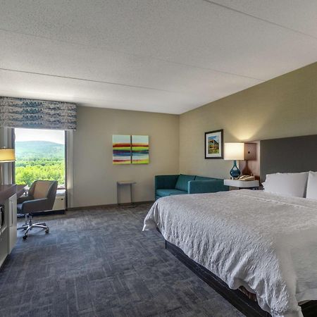 Hampton Inn Bedford Exteriör bild