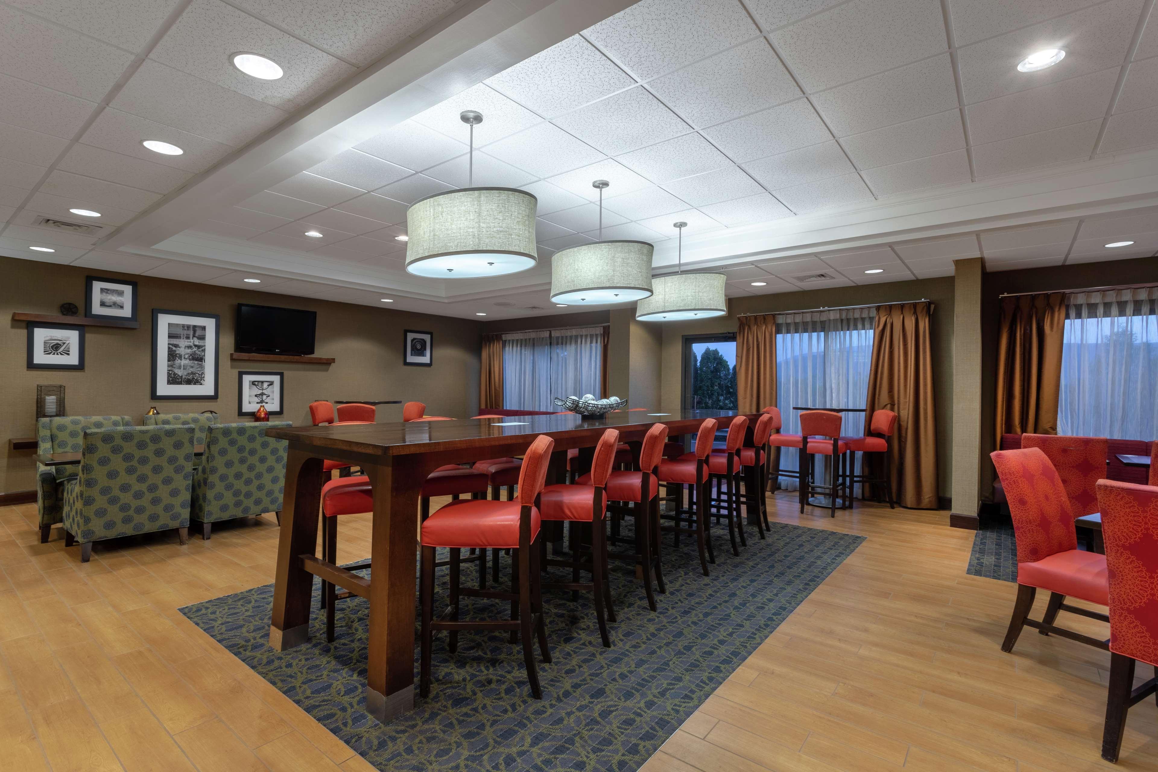 Hampton Inn Bedford Exteriör bild